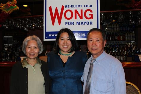 Boston Orange 波士頓菊子 黃素芬柯奇順利三連任 摩頓市Gary Christenson當選市長