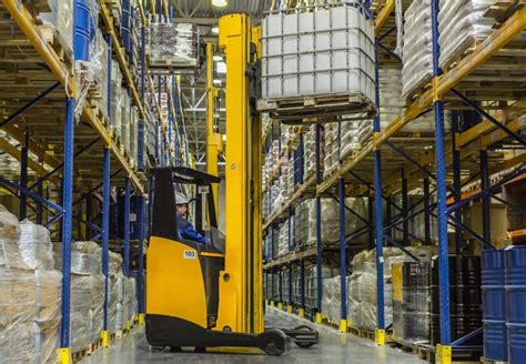 Quel Caces Pour Un Chariot Poste De Conduite Levable Formalogistics