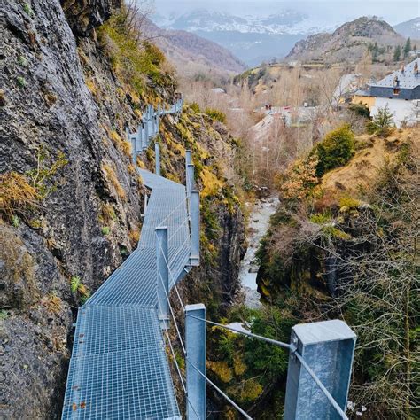 Panticosa Pone Pasarelas Para Recorrer El Desfiladero Del Caldar S