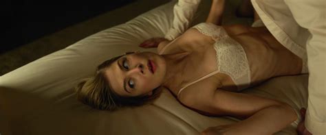 Rosamund Pike Nude Photo Telegraph