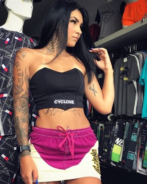 Pin de Stine Jørgensen em Tattoos Garotas Ideias fashion Mizuno