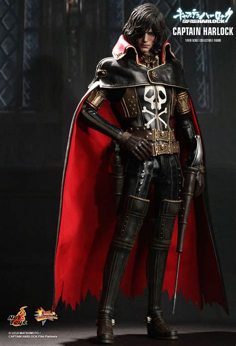 Hot Toys Space Pirate Captain Harlock Captain Harlock 16th Scale