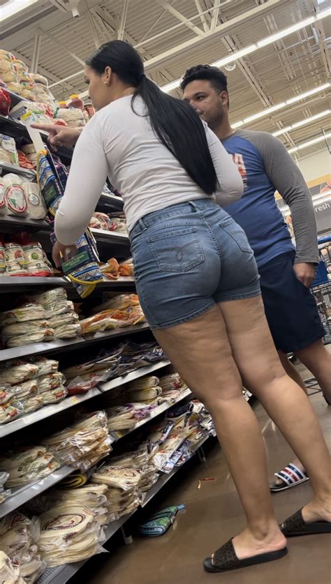 Giant Latina Woman With Grande Ass Short Shorts Volleyball Forum