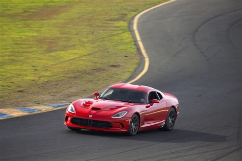 2015 Dodge Viper Srt Officially Rated At 645 Bhp Speed Carz