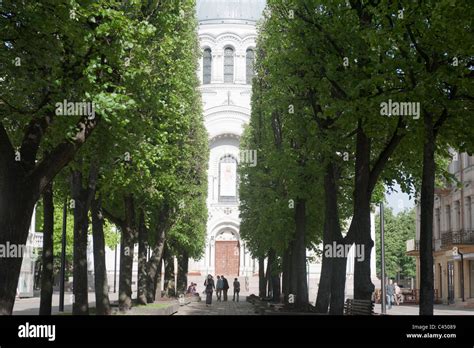 Iglesia De San Miguel Arc Ngel En Kaunas Lituania Fotograf A De Stock