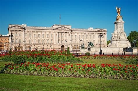 Buckingham Palace | LondonHere.com