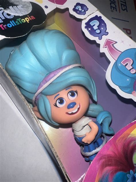 2021 Hasbro Trolls Trollstopia Surprise Hair Holly Darlin 3 Fashion