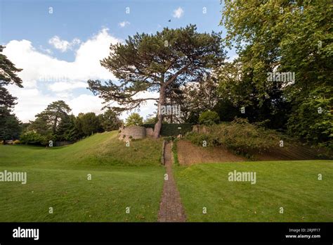 Castle Gardens, Wallingford, Oxfordshire Stock Photo - Alamy