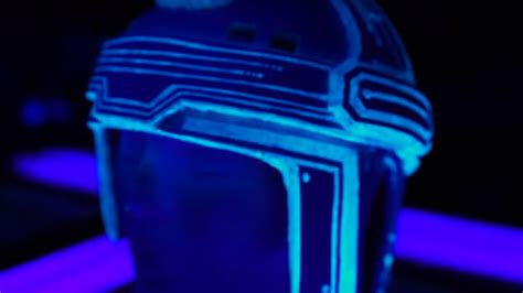 Make Your Own DIY TRON Helmet : Geekazine.com