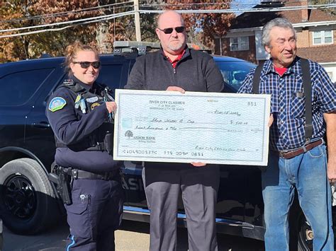 River City Classics Car Club Donates To Ncpd Ncfd Nebraska City News