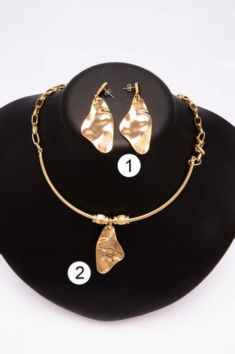 Conjunto De Colar E Brincos Em Metal Dourado Bikini Colorido