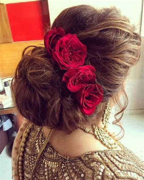 20 Bridal Hairstyles For Mehndi And Sangeet Function