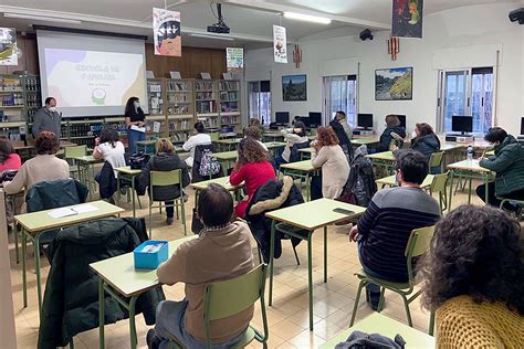 El Ies La Albuera Inicia Su Escuela De Familias