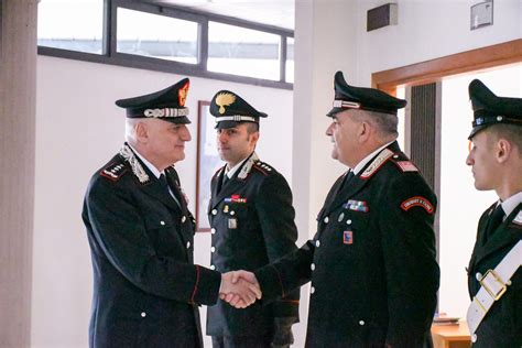 Carabinieri Il Generale Enzo Bernardini In Visita Al Comando