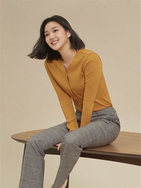 Pin By Cheng Helen On Actress Kim Go Eun Kim Go Eun Style Fashion