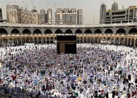 Beginilah Suasana Salat Jumat Di Masjidil Haram