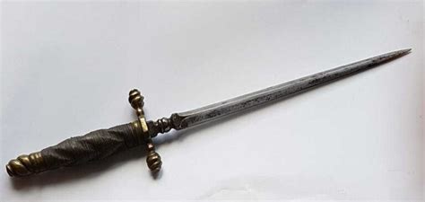 Misericorde Dagger: A 12th-Century Dagger to End a Knight - Malevus