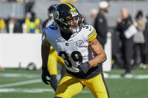 Pittsburgh Steelers' Minkah Fitzpatrick Returns Despite Injury Against ...