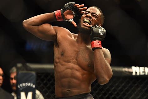 Devonte Smith Def Julian Erosa At Ufc Fight Night 139 Best Photos