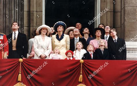 Royal Family On Balcony Buckingham Palace Editorial Stock Photo - Stock ...