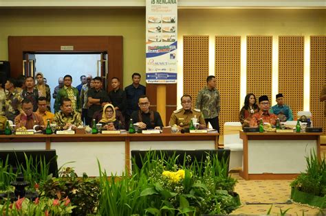 Wali Kota Medan Hadiri RUPS Tahunan Dan RUPS LB PT Bank Sumut