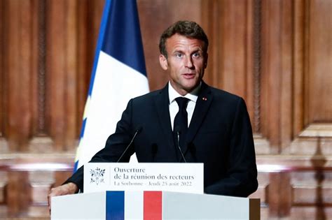 Révolution lycéenne Les plans bouleversants d Emmanuel Macron pour