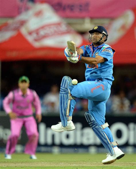 MS Dhoni top-scored with 65 | ESPNcricinfo.com