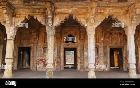 Carved Pillars and Architecture of Rohtas Fort Palace, Bihar, India ...