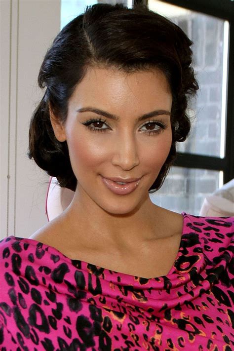 Kim Kardashians Makeup And Hairstyles Pictures Of Kim Kardashians