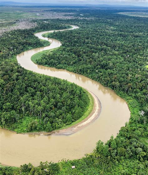 Urulau River snaking thru gulf province Papua New Guinea. [2821x3333 ...