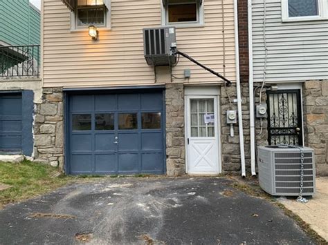 Basement Entrance From Garage Openbasement