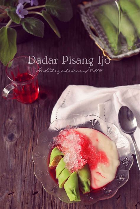 Hesti S Kitchen Yummy For Your Tummy Dadar Pisang Ijo