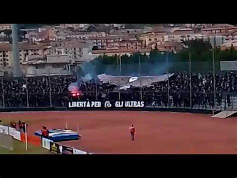 Ultras Cavese Prima Della Partita Cavese Nard Youtube