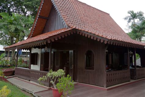 7 Ciri Khas Rumah Adat Betawi Asli Dari Jakarta