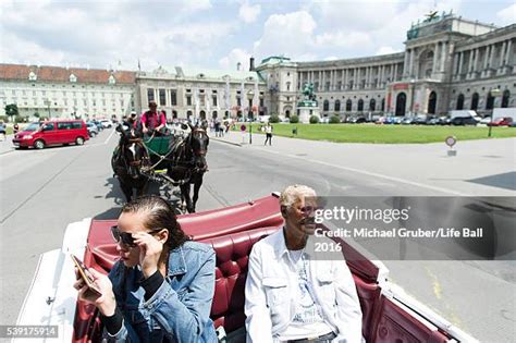 Dionne Warwick Family Photos and Premium High Res Pictures - Getty Images