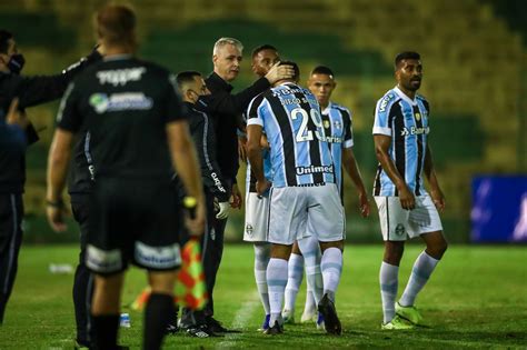 Na estreia de Tiago Nunes Grêmio vence Ypiranga e garante melhor