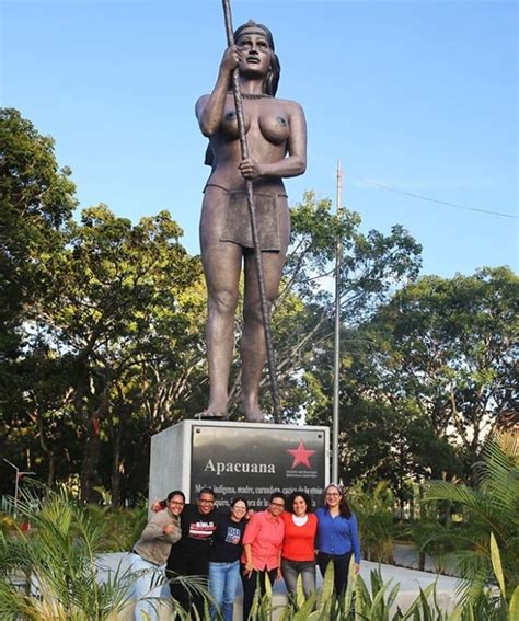 Jesús Peñalver De nombres y de estatuas