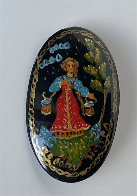 Vintage Russian Signed Black Lacquer Hand Painted Bro Gem