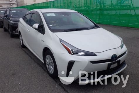 Toyota Prius S Selection Led For Sale In Baridhara Bikroy