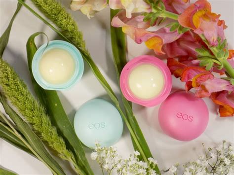 Eos Organic Lip Balms Sweet Mint And Strawberry Sorbet Review