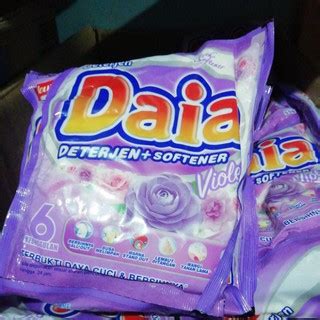 Jual Detergen Softener Daia Sachet 1 Renteng 6s Shopee Indonesia