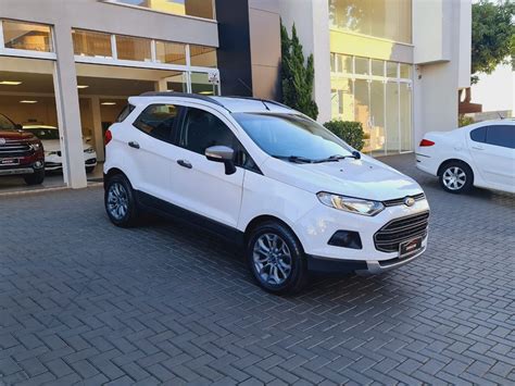 Ford EcoSport FREESTYLE 1 6 16V Flex 5p Flex 4 portas câmbio Manual em