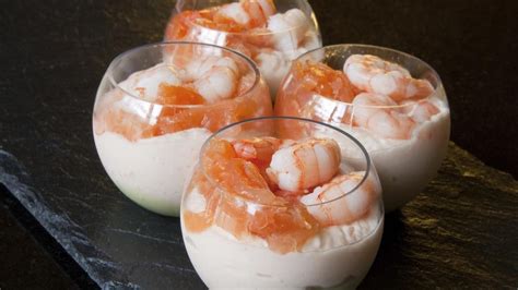 Verrines Au Saumon Et Crevettes Sur Lit Davocat Recette Facile