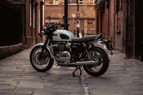 2019 Triumph Bonneville T120 Diamond Edition Guide • Total Motorcycle