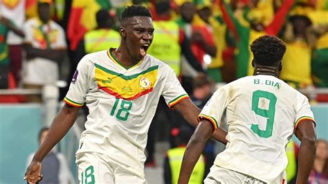 Senegal vence a Qatar y prácticamente los deja fuera de su Mundial