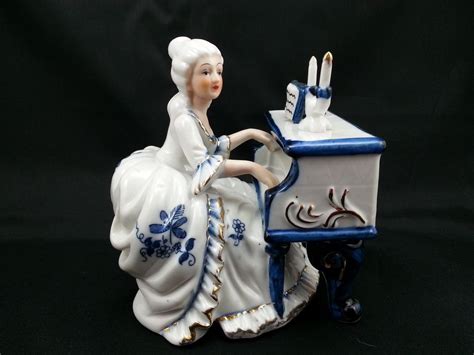 Blue And White Lady Figurine Playing A Piano Victorian Porcelain Gold