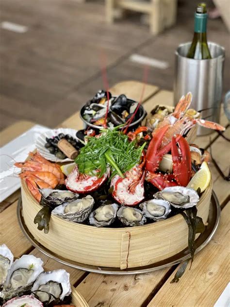 Fruits De Mer Things You Didn T Know About This Fancy French Seafood