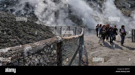 Pozzuoli Solfatara Vulcano Volcano Cratere Crater Napoli Campania Italy