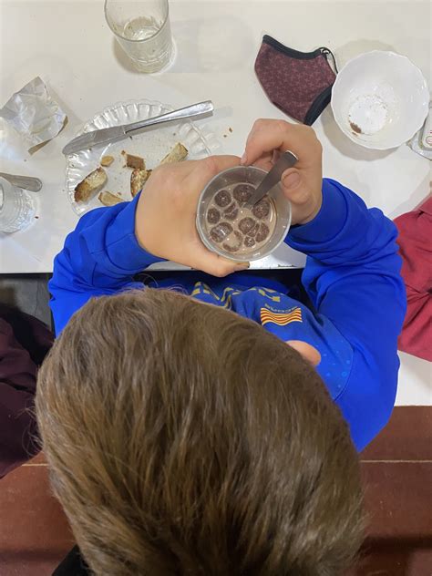 COLÒNIES A PONTÓS Escola de Sant Esteve de Guialbes