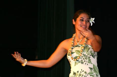 Hula2 Halialani Parish Performs A Hula To John Lennon S Im Flickr